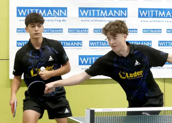 Bild eines Doppels von Aharon und Kossubek